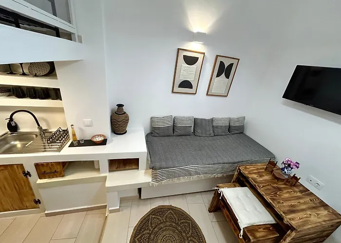 Babatseratsi Skyrian Studio 2