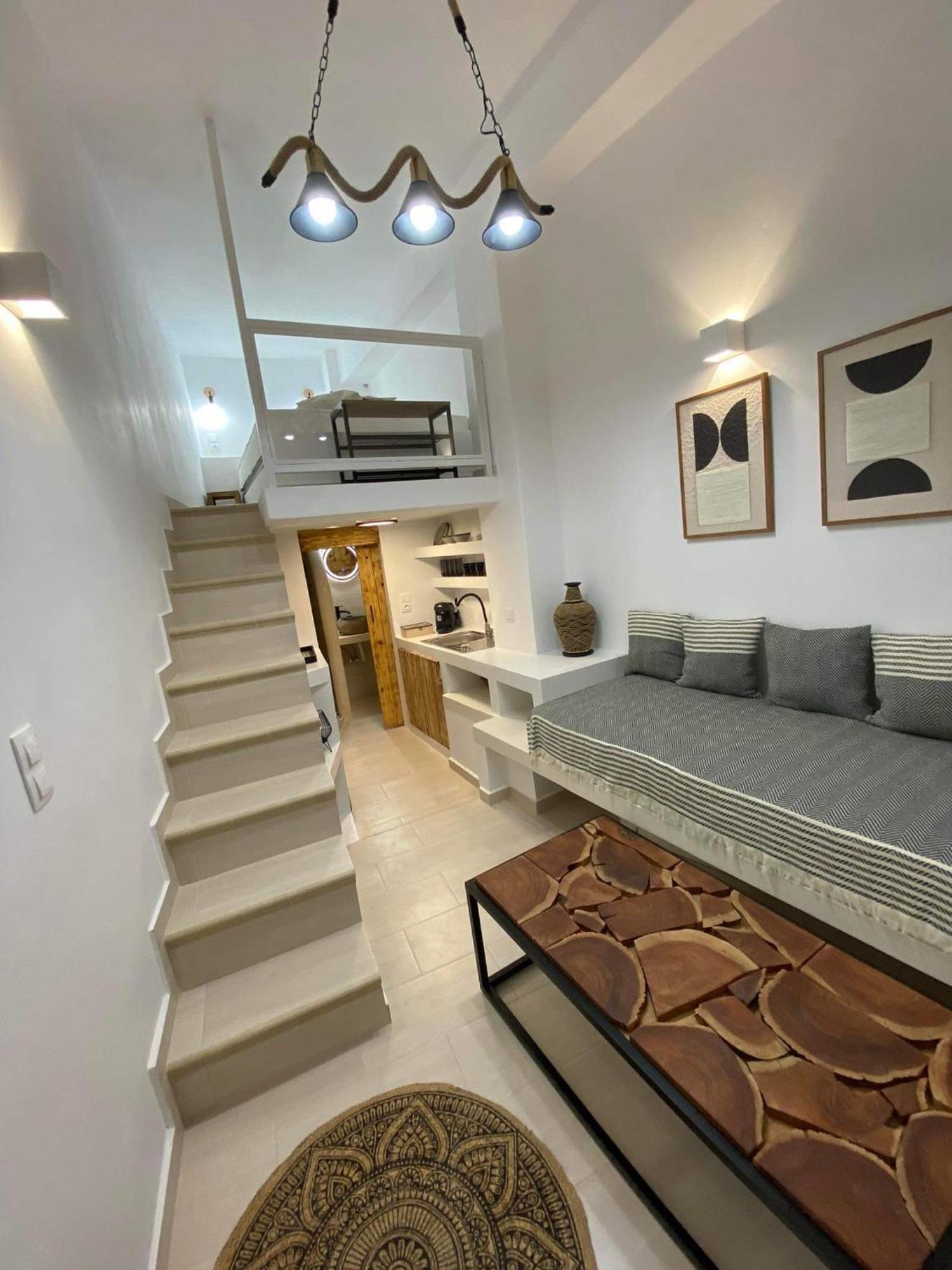 Babatseratsi Skyrian 2 Apartment *