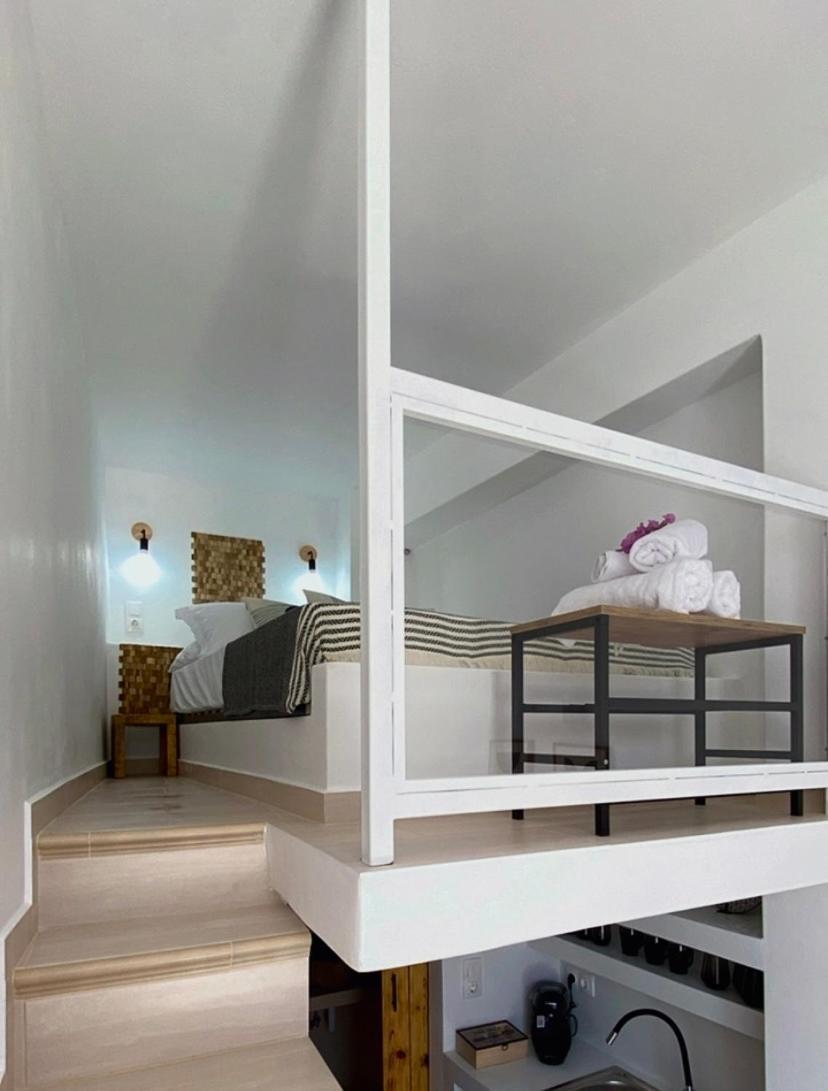 Babatseratsi Skyrian 2 Apartment *