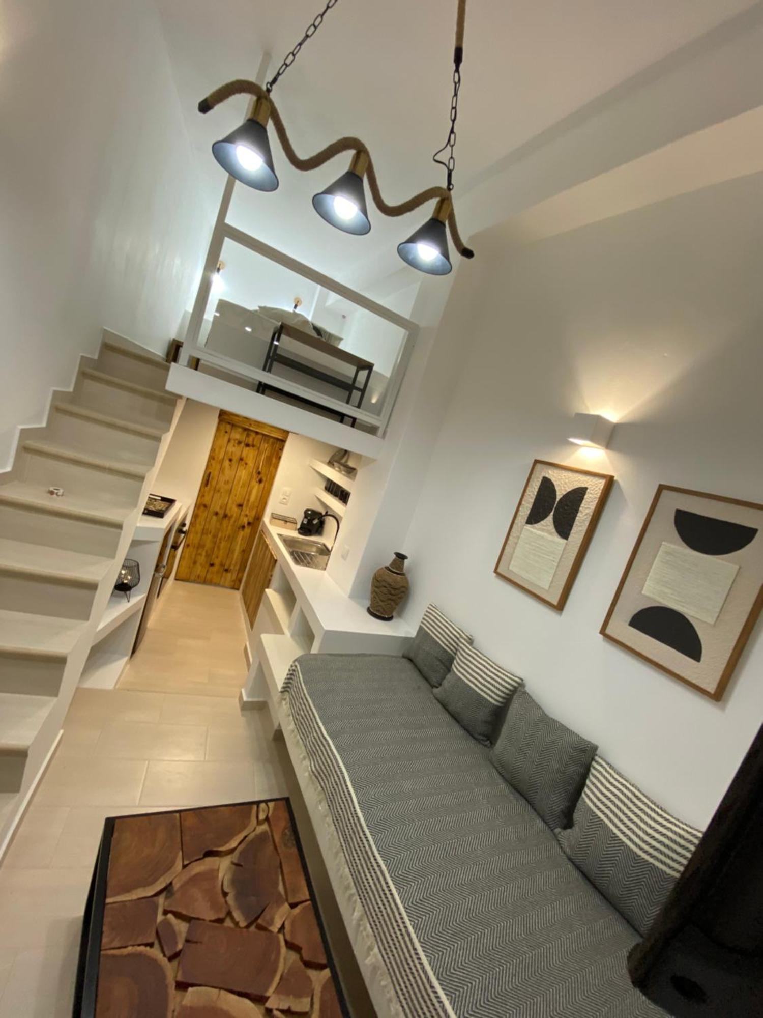 Apartment Babatseratsi Skyrian 2