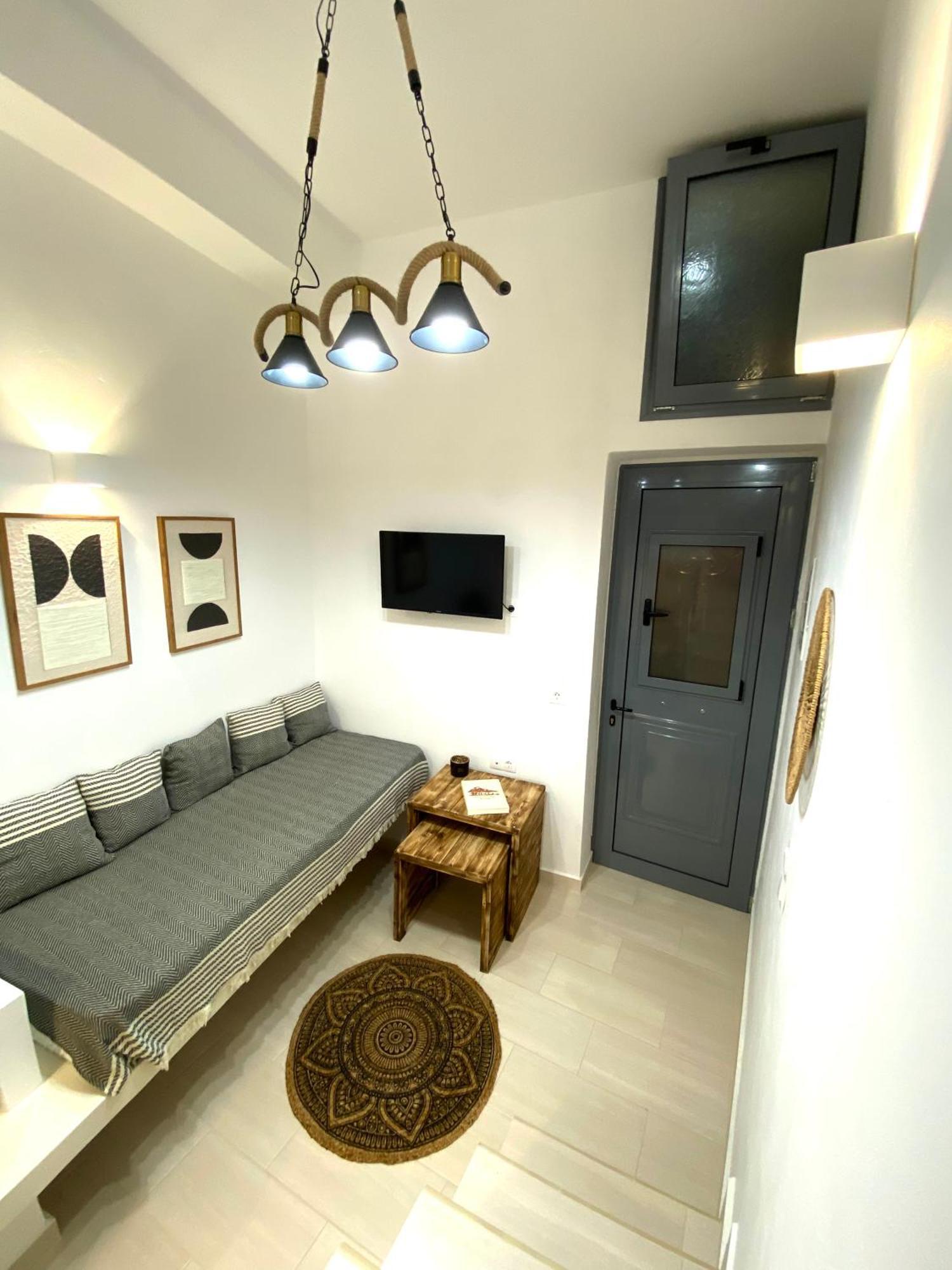 Babatseratsi Skyrian 2 Apartment *