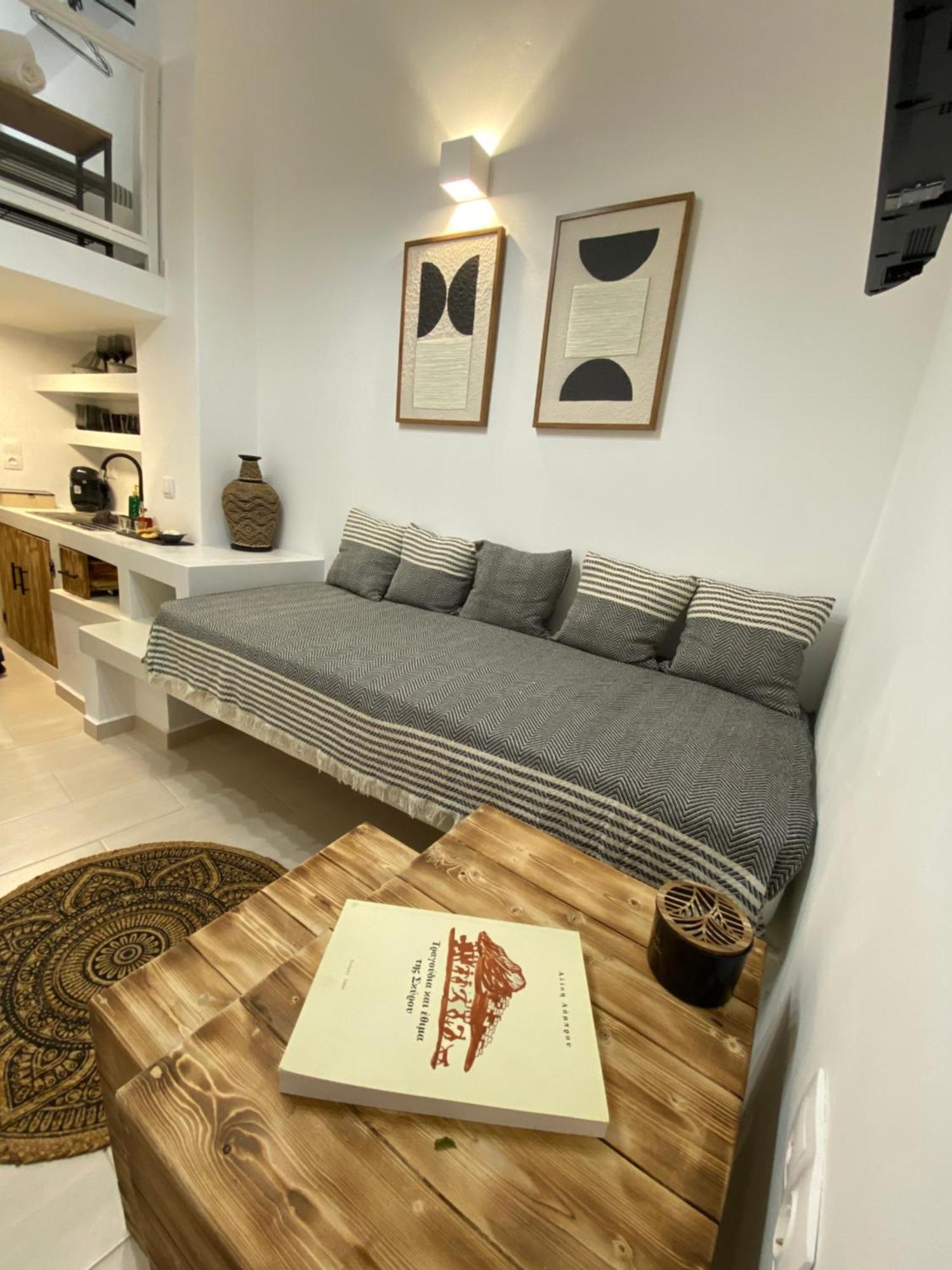 Apartment Babatseratsi Skyrian 2