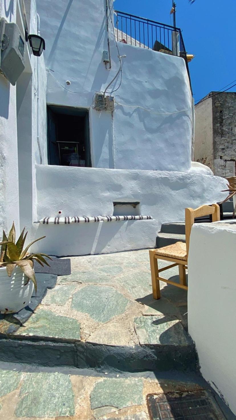 Babatseratsi Skyrian 2 Apartment Skyros