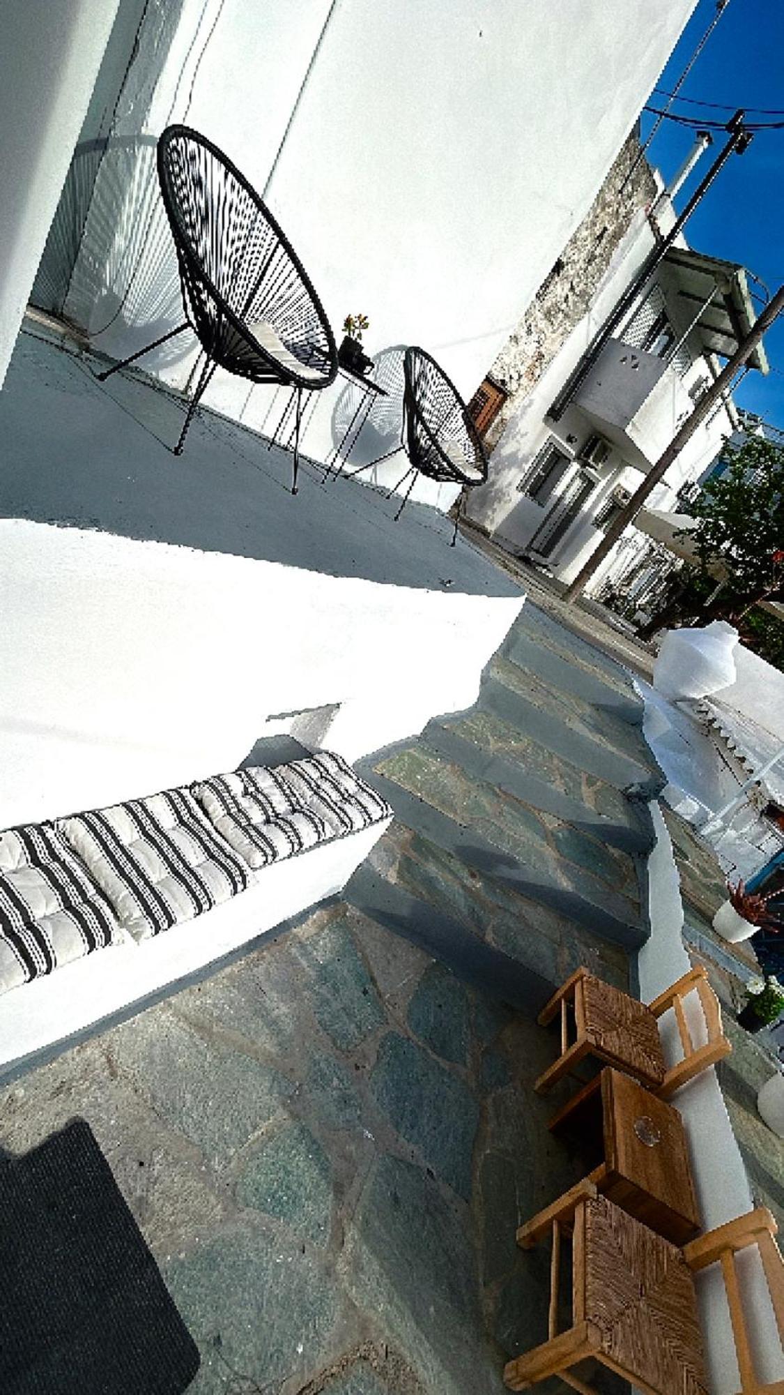 Apartment Babatseratsi Skyrian 2