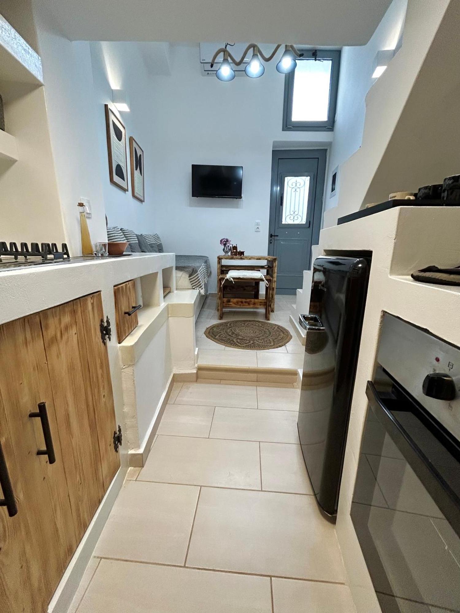 Babatseratsi Skyrian 2 Apartment