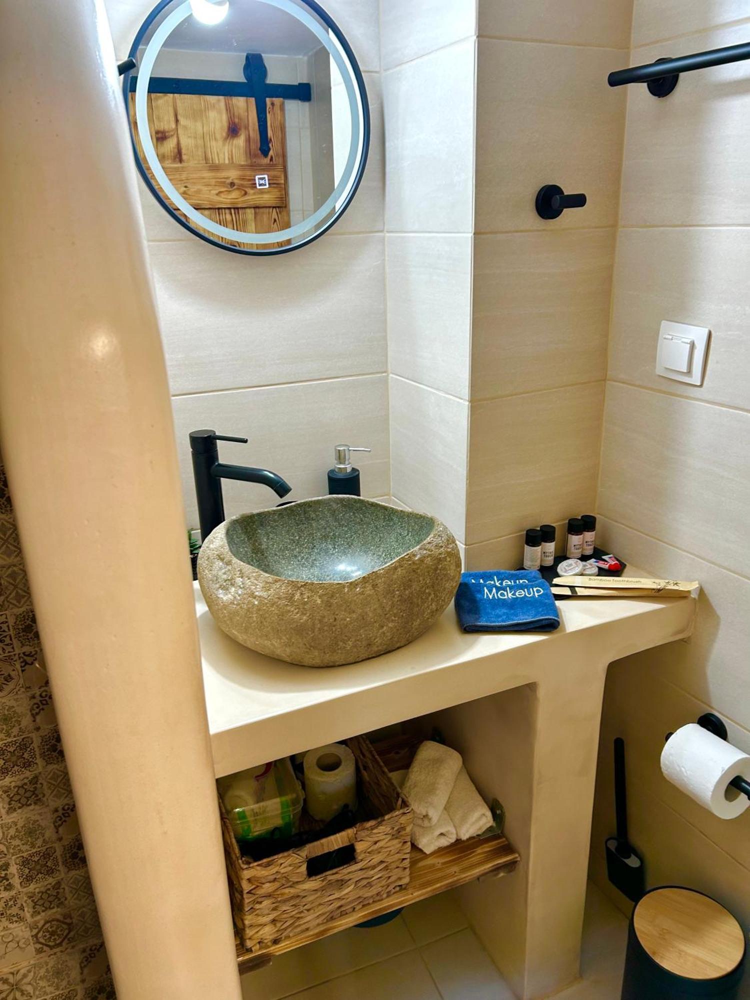 Babatseratsi Skyrian 2 Apartment