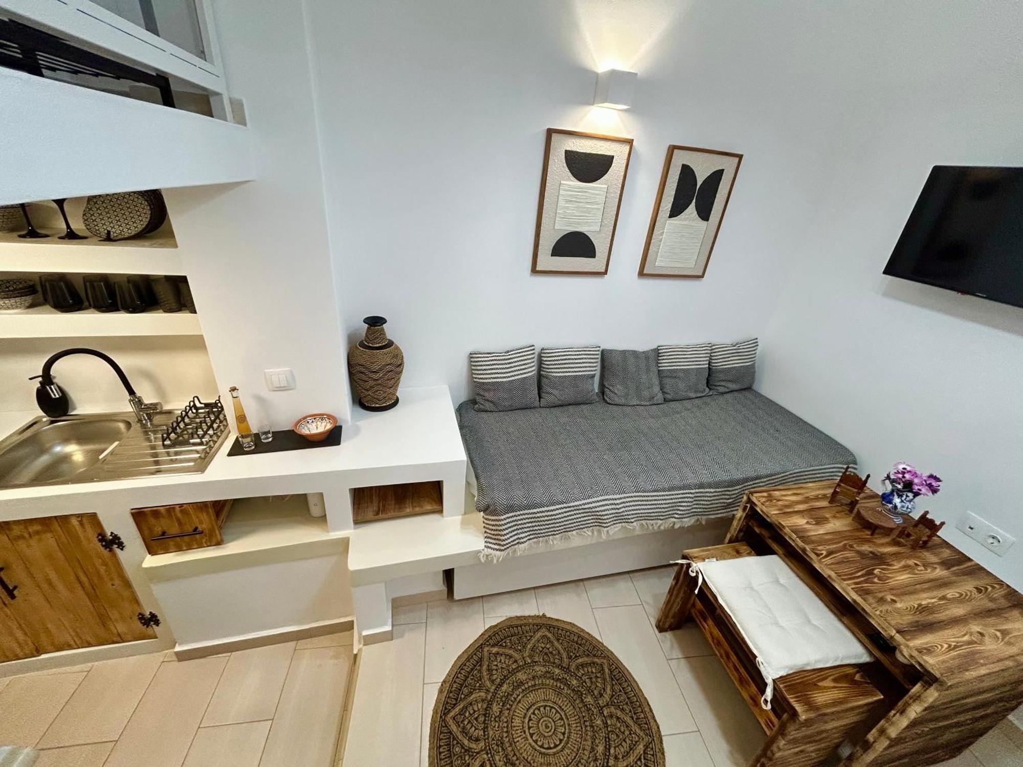 Babatseratsi Skyrian 2 Apartment Skyros