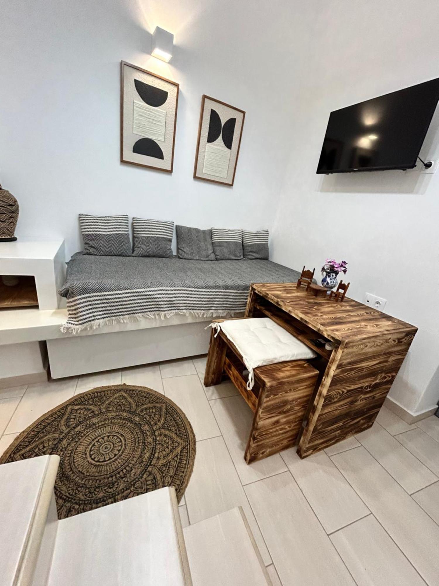 Apartment Babatseratsi Skyrian 2 Skyros